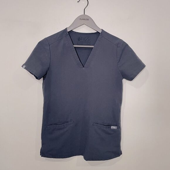 FIGS Technical Collection Grey Short Sleeve Top - Picture 2 of 6